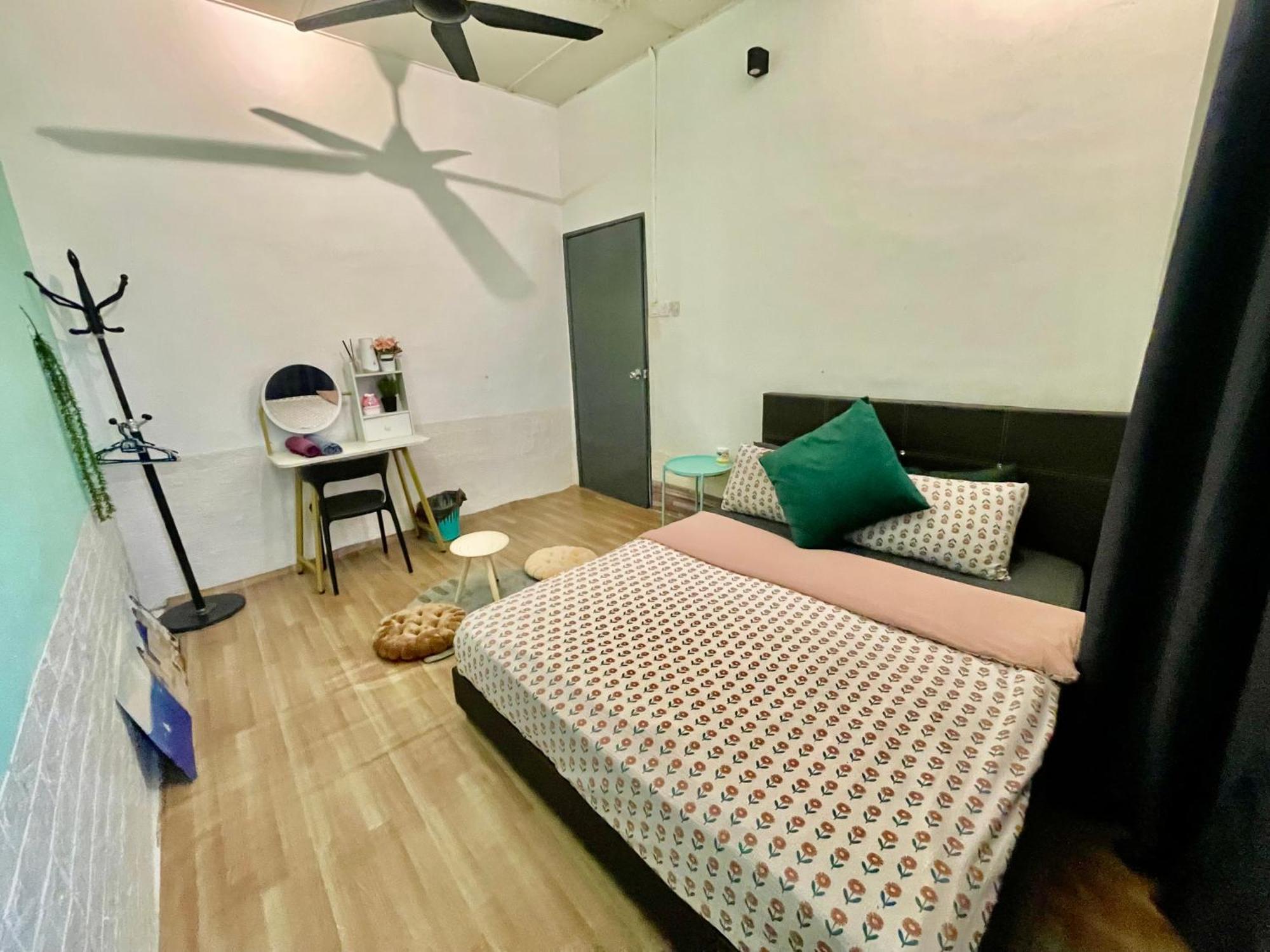 Entire Cozy Home 16 • 3 Bedroom @ Alma Bukit Mertajam Exteriör bild